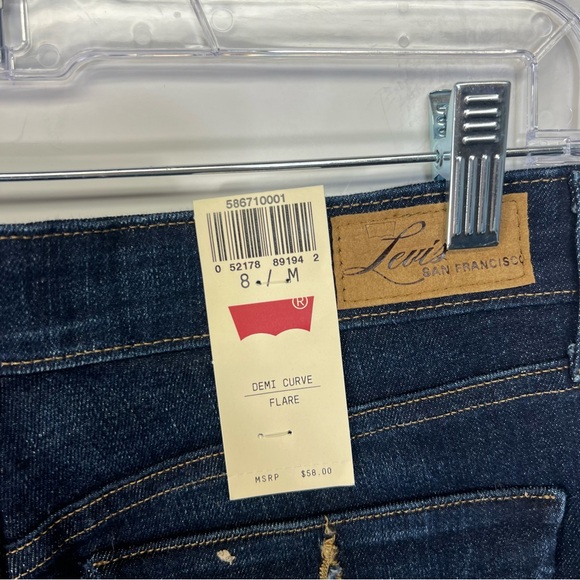 NWT Levi’s Demi Curve Classic Flare Dark Wash Denim Jeans Size 8 - Picture 5 of 13